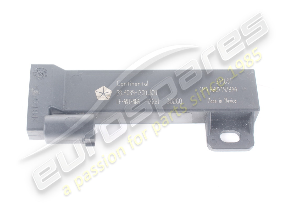 AMPLIFICATORE ANTENNA Maserati AM/FM1 USATO . NUMERO PARTE 670106193 (1)