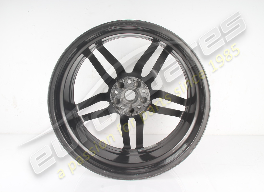 CERCHIO ANTERIORE FERRARI USATO. NUMERO PARTE 275585 (6) cerchio anteriore ferrari usato. numero parte 275585 (6)