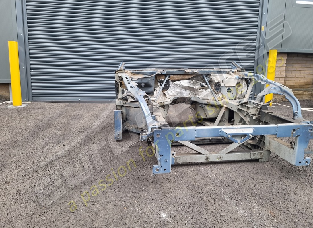 telaio anteriore eurospares ferrari 599 usato con paratia lhd. numero parte eap1390096 (3)