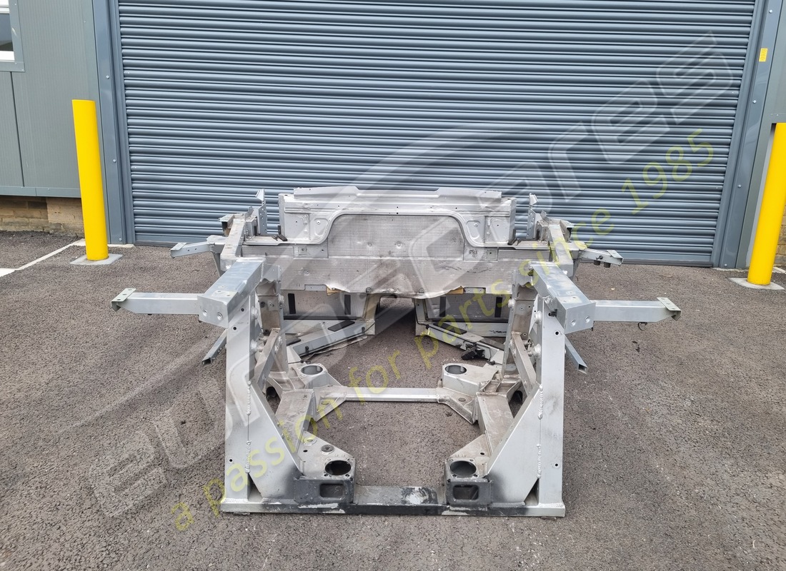 TELAIO POSTERIORE GALLARDO SPYDER Eurospares Lamborghini USATO. NUMERO PARTE EAP1390097 (1)