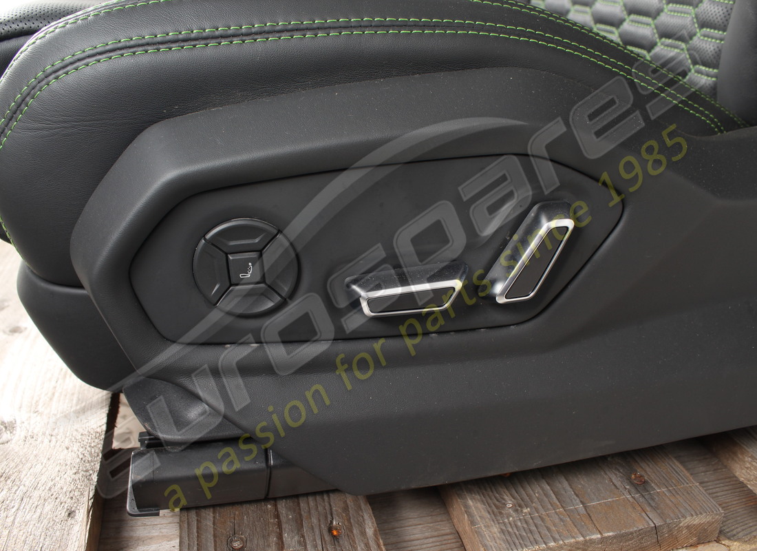 set di sedili completo usato lamborghini. numero parte eap1227394 (5)