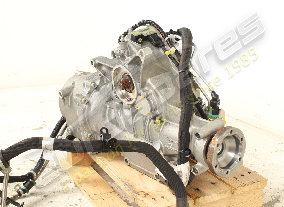 used ferrari power take off unit. part number 943858 (2)