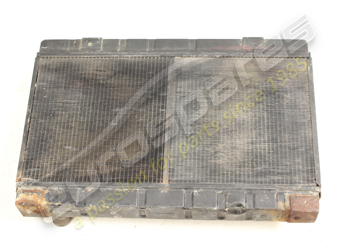 radiatore acqua ferrari usato. numero parte 126879 (2)