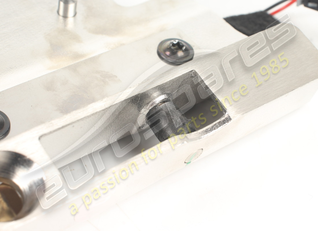 USATO FERRARI STRIKER LH COMPLETO. NUMERO PARTE 83977900 (2) usato ferrari striker lh completo. numero parte 83977900 (2)