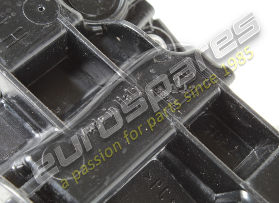 USATO FERRARI FANALE POSTERIORE SX. NUMERO PARTE 960506 (5) usato ferrari fanale posteriore sx. numero parte 960506 (5)