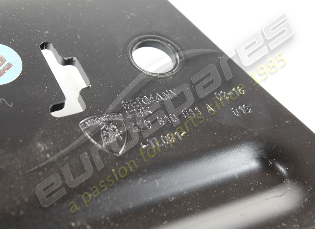 piastra gurtretraktor usata lamborghini. numero parte 470810011a (3)