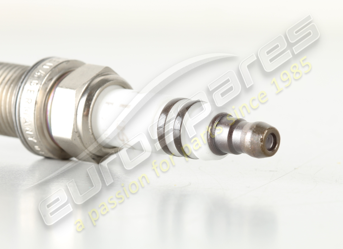 NUOVA CANDELA BOSCH. NUMERO PARTE 99917023290 (2) nuova candela bosch. numero parte 99917023290 (2)