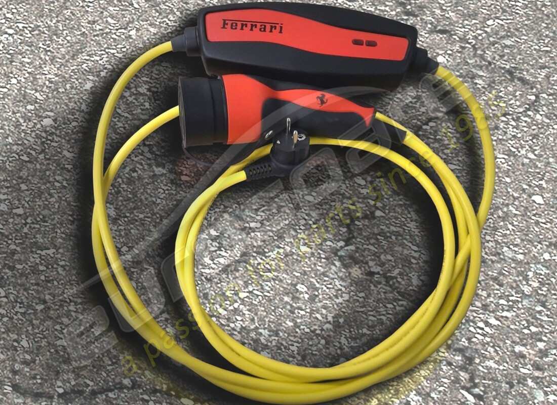 NUOVO Ferrari CARICABATTERIE / CONDIZIONATORE BATTERIA HVB . NUMERO PARTE 879950 (1)