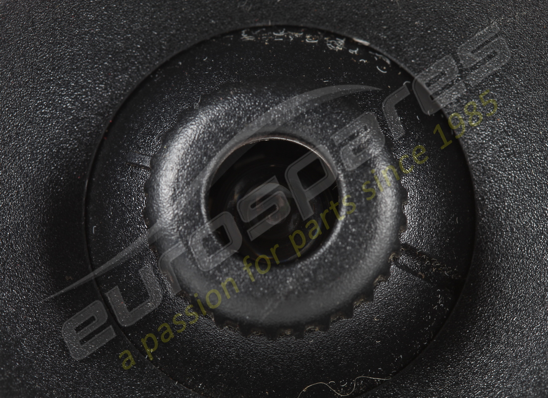 LAMPADA DEL VANO PORTAOGGETTI USATA FERRARI. NUMERO PARTE 60743100 (4) lampada del vano portaoggetti usata ferrari. numero parte 60743100 (4)