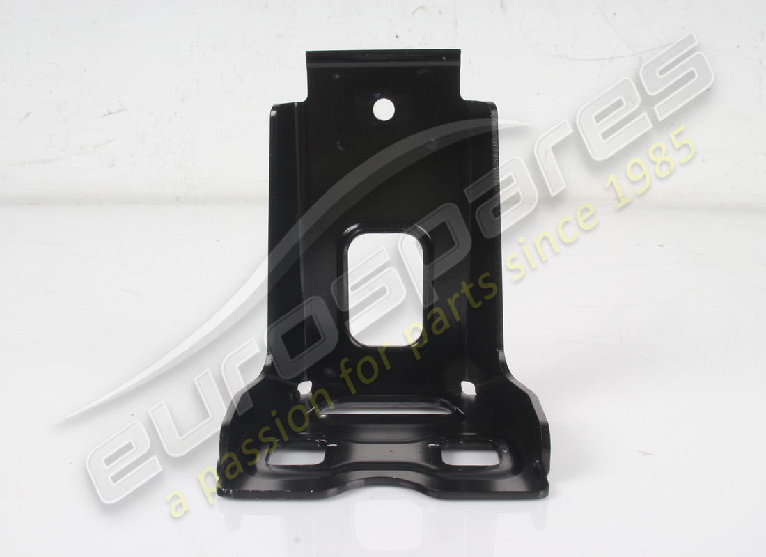 USATO FERRARI STAFFA FISS. TERMINALE DI SC. NUMERO PARTE 783565 (4) usato ferrari staffa fiss. terminale di sc. numero parte 783565 (4)