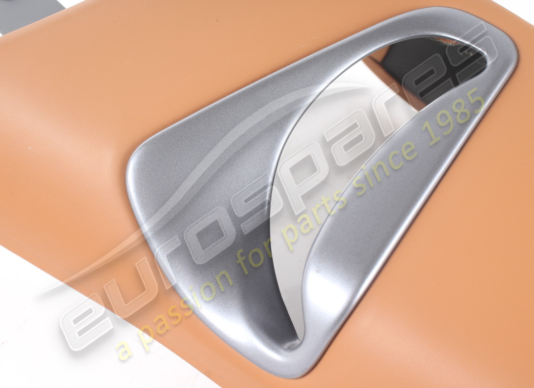 RIFINITURA MONTANTE CENTRALE SINISTRO USATA FERRARI. NUMERO PARTE 804155 (2) rifinitura montante centrale sinistro usata ferrari. numero parte 804155 (2)