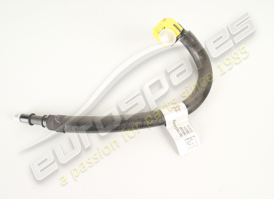 nuovi maserati tubi carburante vano motore. codice articolo 670031641 (1)