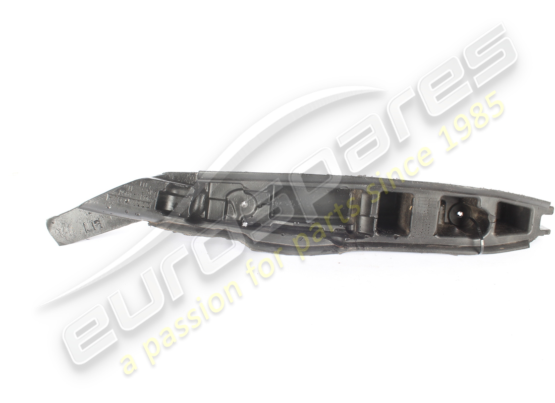 PARAFANGO ANTERIORE SINISTRO USATO Maserati . NUMERO PARTE 670157933 (1)