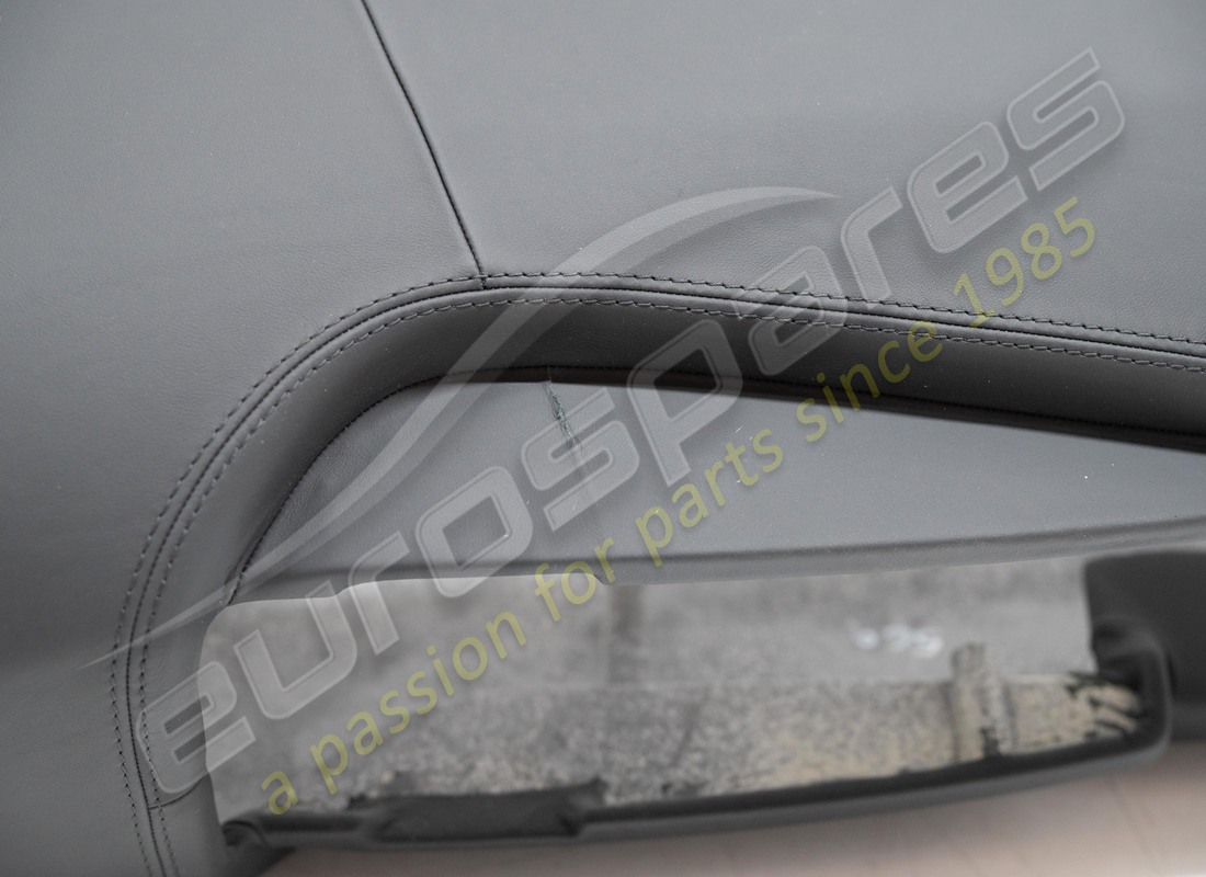 struttura dell'unità della console centrale danneggiata ferrari numero parte 83577712 (4)