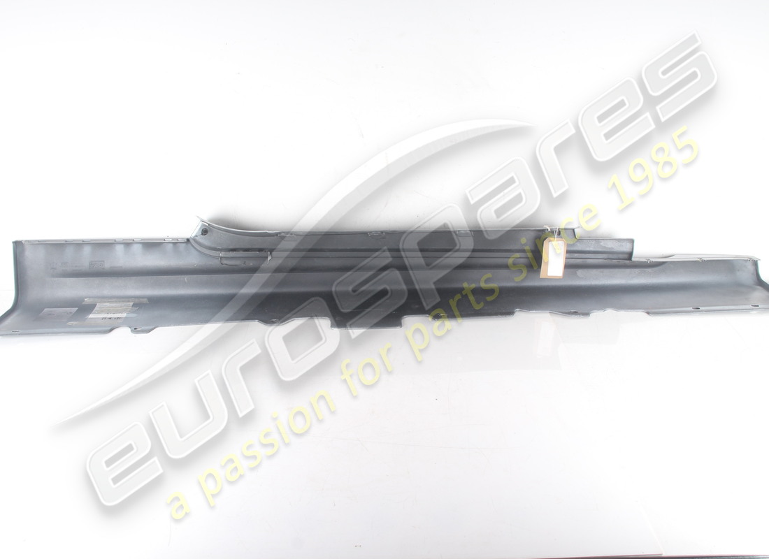 gonna laterale sx usata maserati mc stradale. numero parte 83535900 (2)