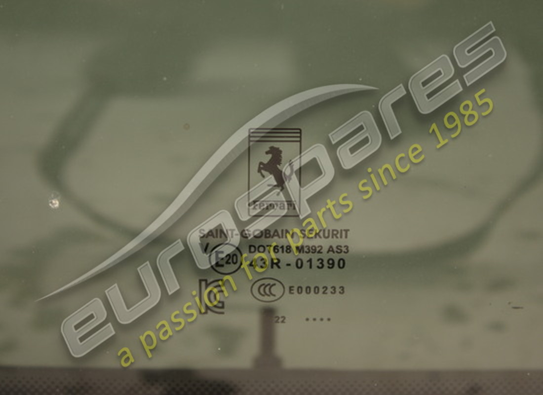 telaio cofano posteriore usato eurospares con vetro. numero parte eap1490473 (3)