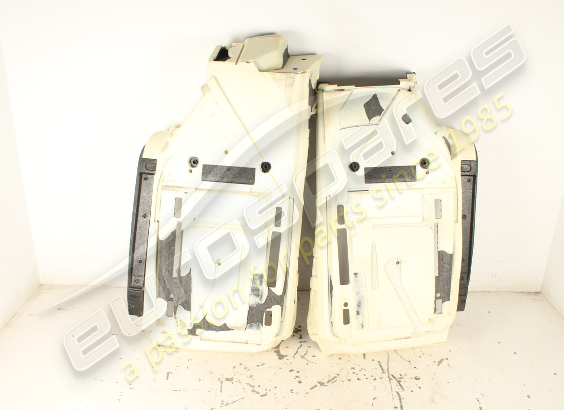 kit tappetini ferrari usato. numero parte 946011 (4)
