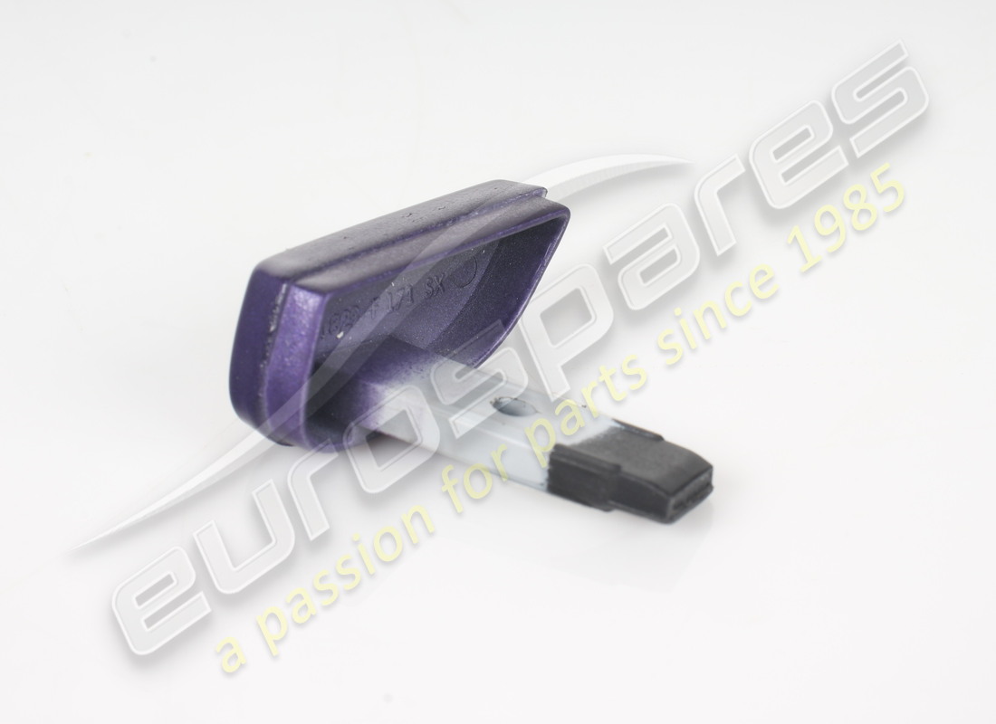 USATO FERRARI TASTO MANIGLIA SX. NUMERO PARTE 979385 (2) usato ferrari tasto maniglia sx. numero parte 979385 (2)