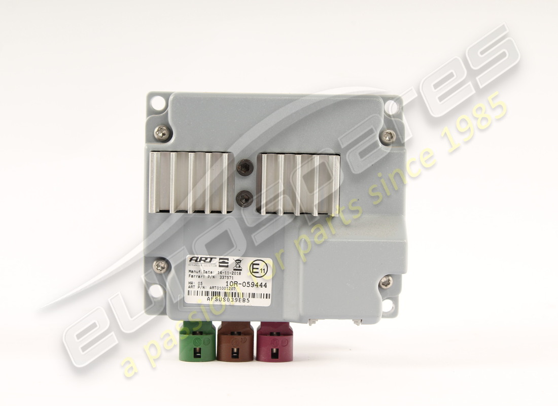 USATO Ferrari SPLITTER USB. NUMERO PARTE 337571 (1)