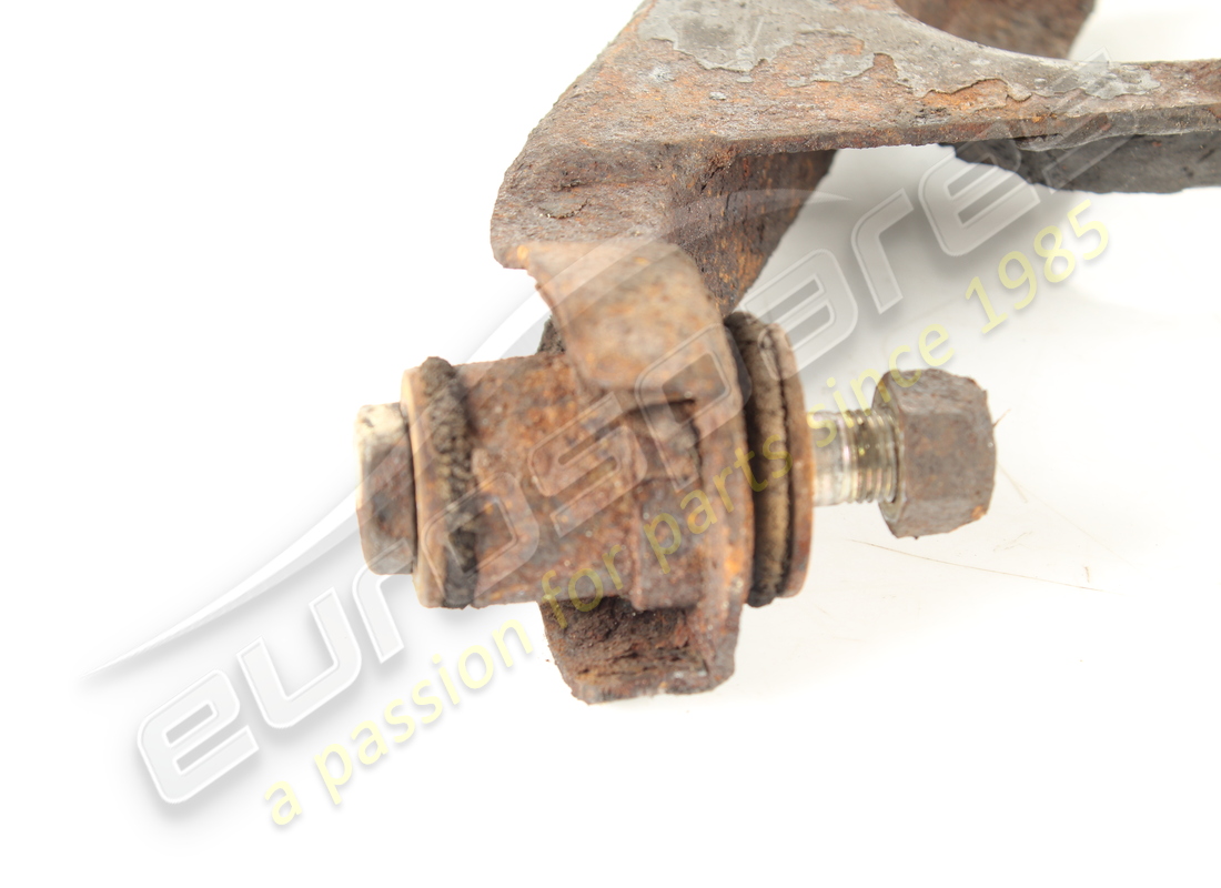 USATA FERRARI LEVA INFERIORE SOSPENSIONE POSTERIORE SX. NUMERO PARTE 117806 (4) usata ferrari leva inferiore sospensione posteriore sx. numero parte 117806 (4)