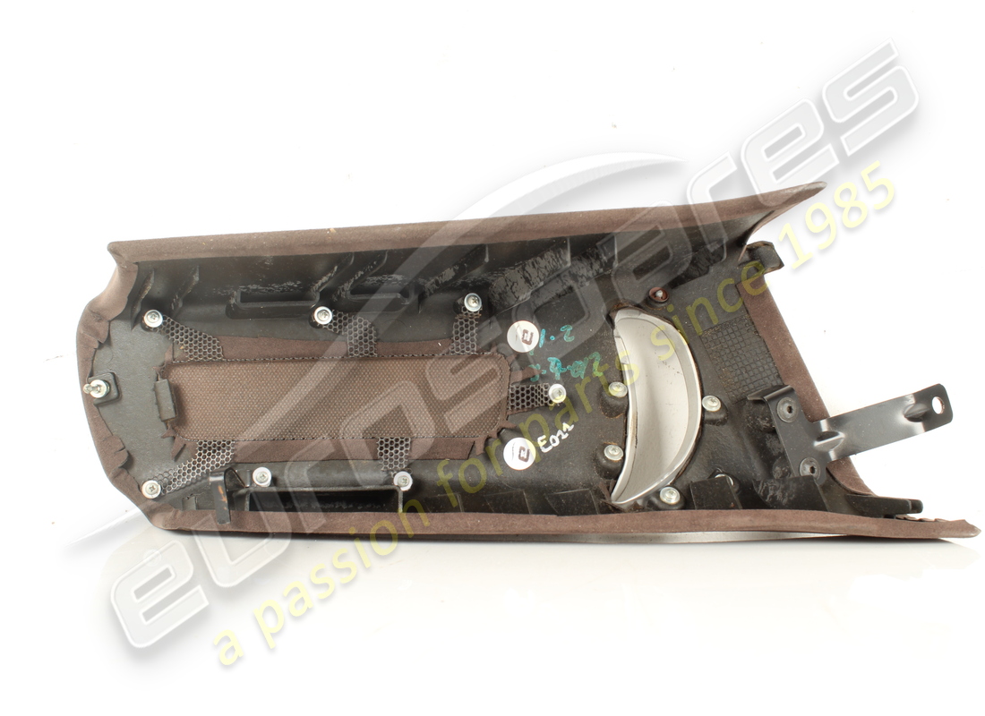 usato ferrari rivestimento pilastro centrale sinistro. numero parte 841739.. (4)