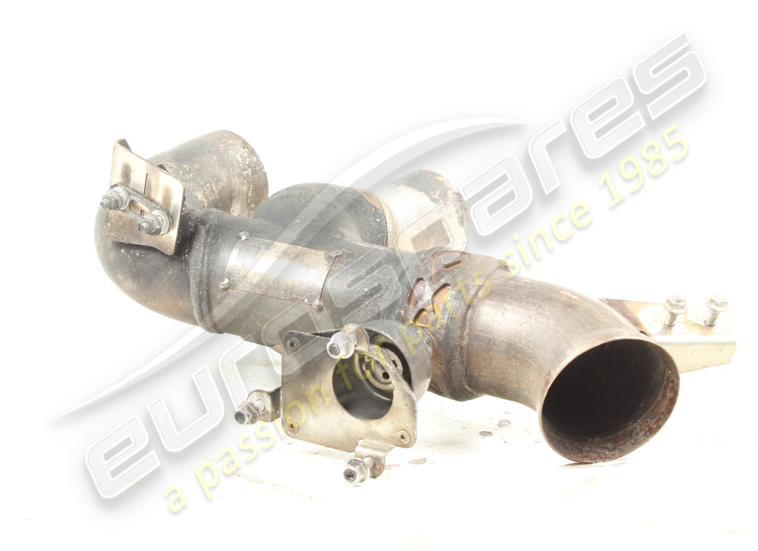 terminale di scarico sx completo ferrari danneggiato. numero parte 901046 (2)