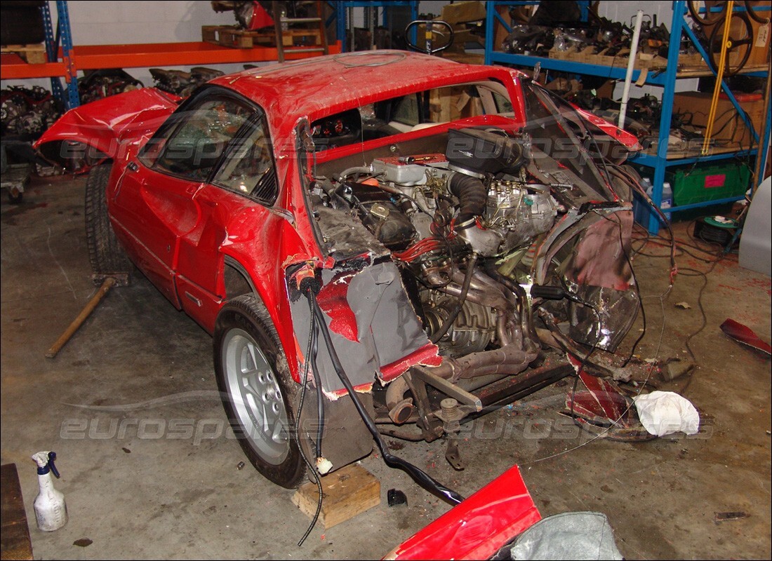 ferrari 328 (1985) con 25,374 miles, in preparazione per lo smantellamento di #6