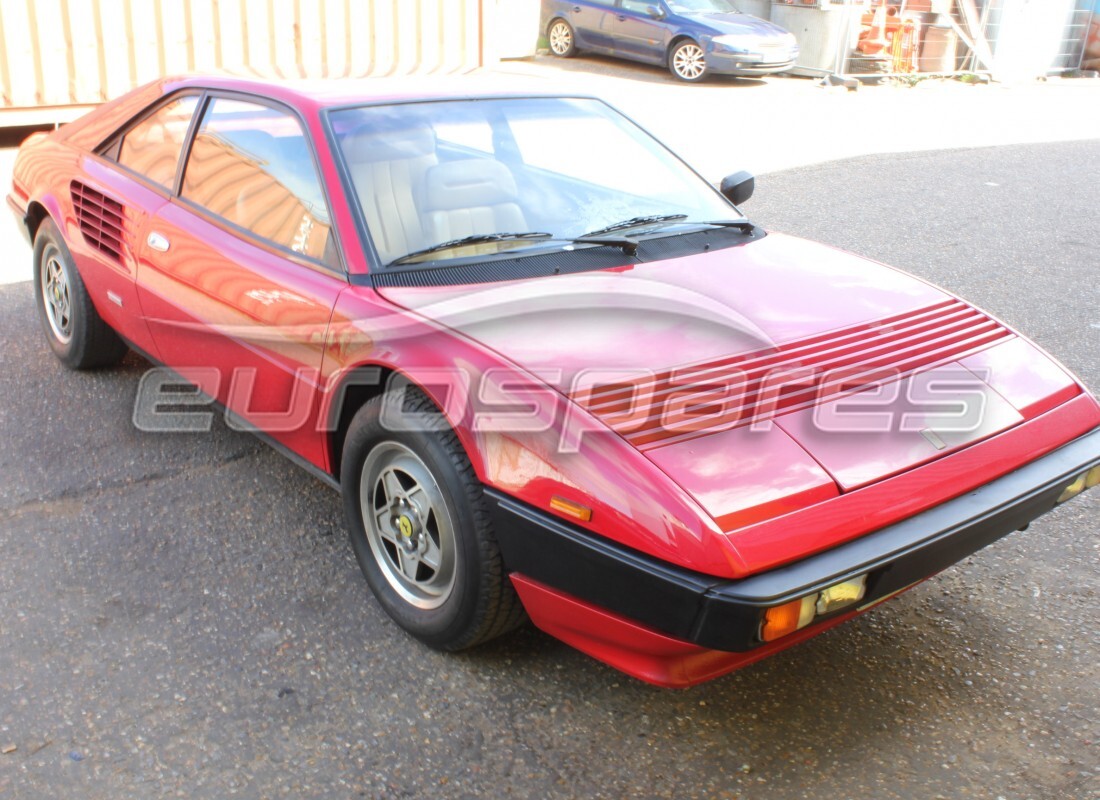 ferrari mondial 3.0 qv (1984) con 56,204 chilometri, in preparazione per lo smantellamento #2