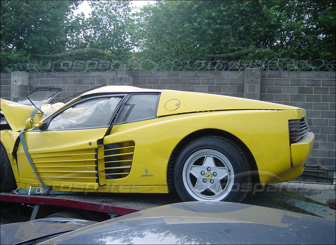 ferrari 512 tr con 27,000 miles, in preparazione per lo smantellamento di #7