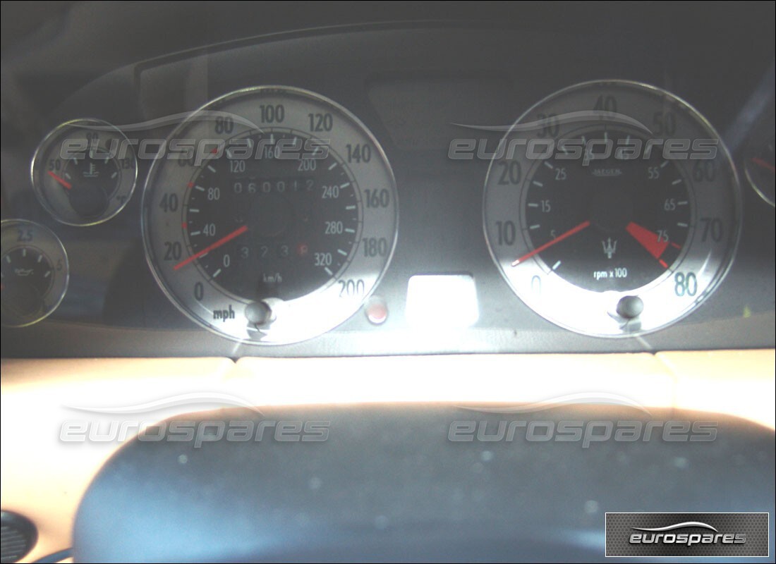 maserati 4200 coupe (2003) con 60,012 miles, in preparazione per lo smantellamento di #8
