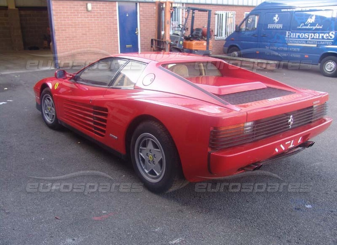 ferrari testarossa (1990) con 13,021 miles, in preparazione per lo smantellamento di #2