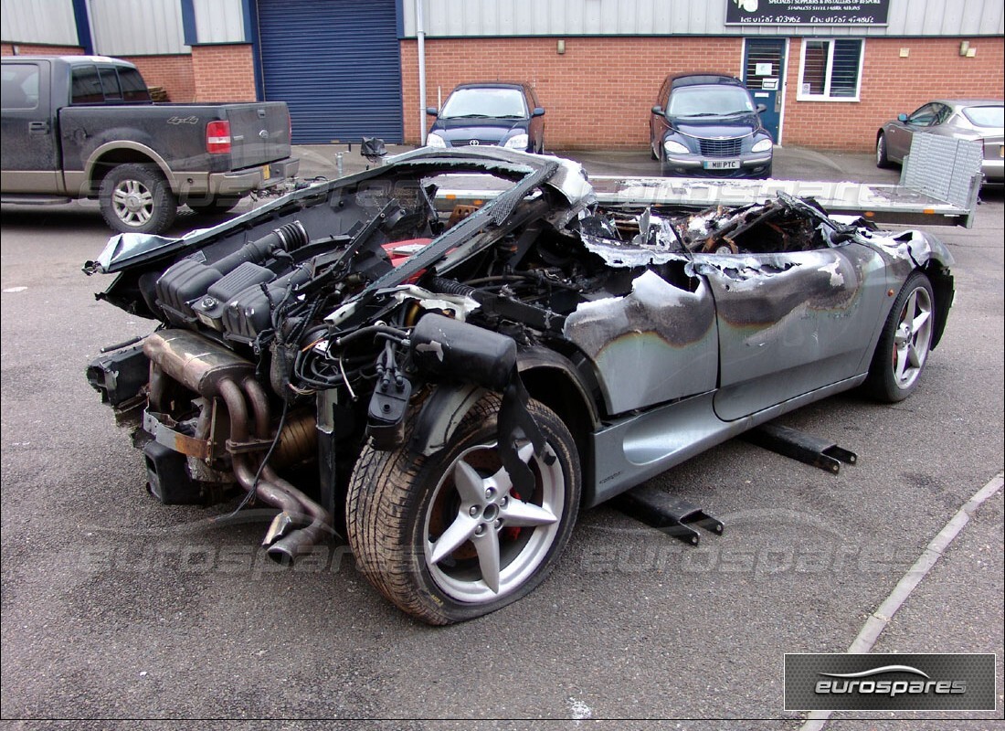 ferrari 360 modena con 22,000 miles, in preparazione per lo smantellamento di #4