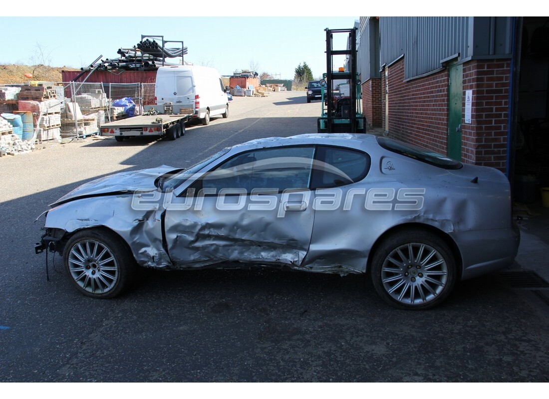 maserati 4200 coupe (2003) con 27,600 miles, in preparazione per lo smantellamento di #4