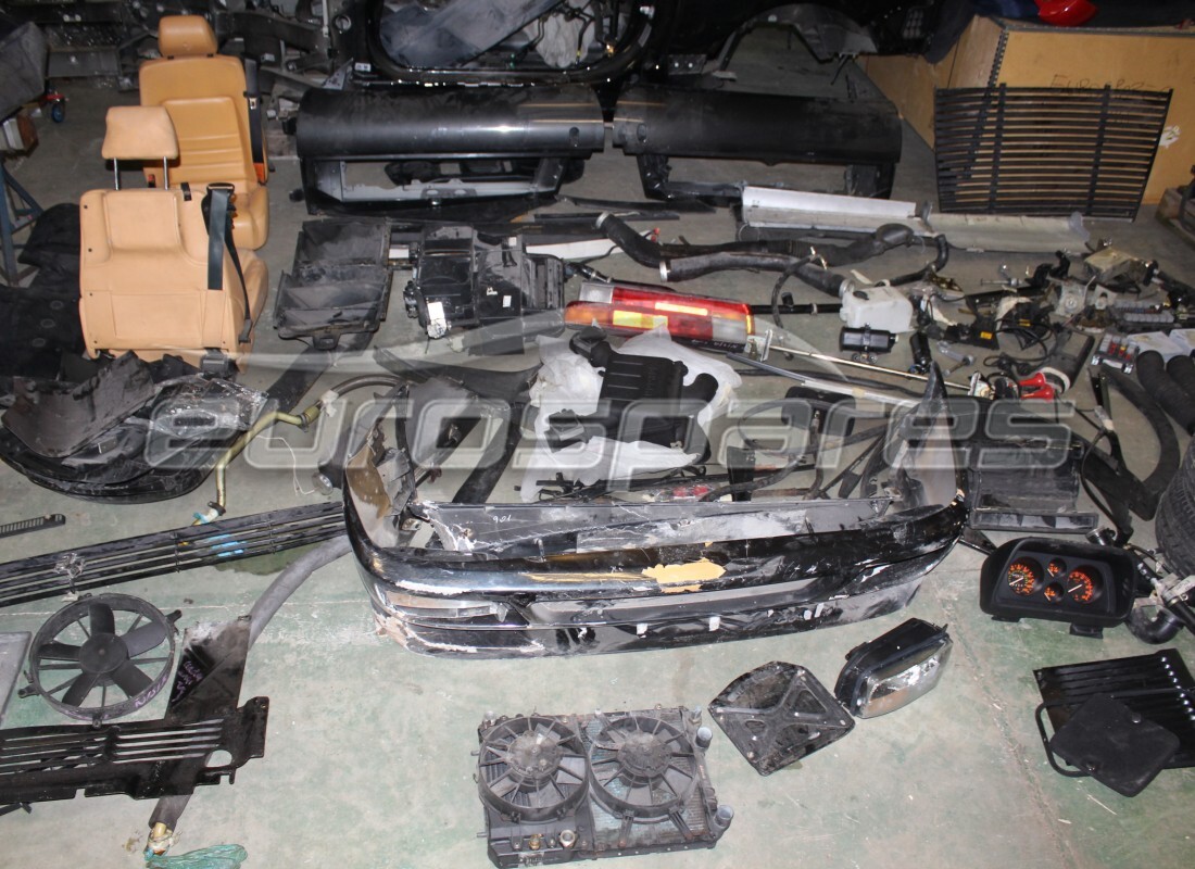 ferrari 348 (2.7 motronic) con 0 miglia, in preparazione per lo smantellamento di #5