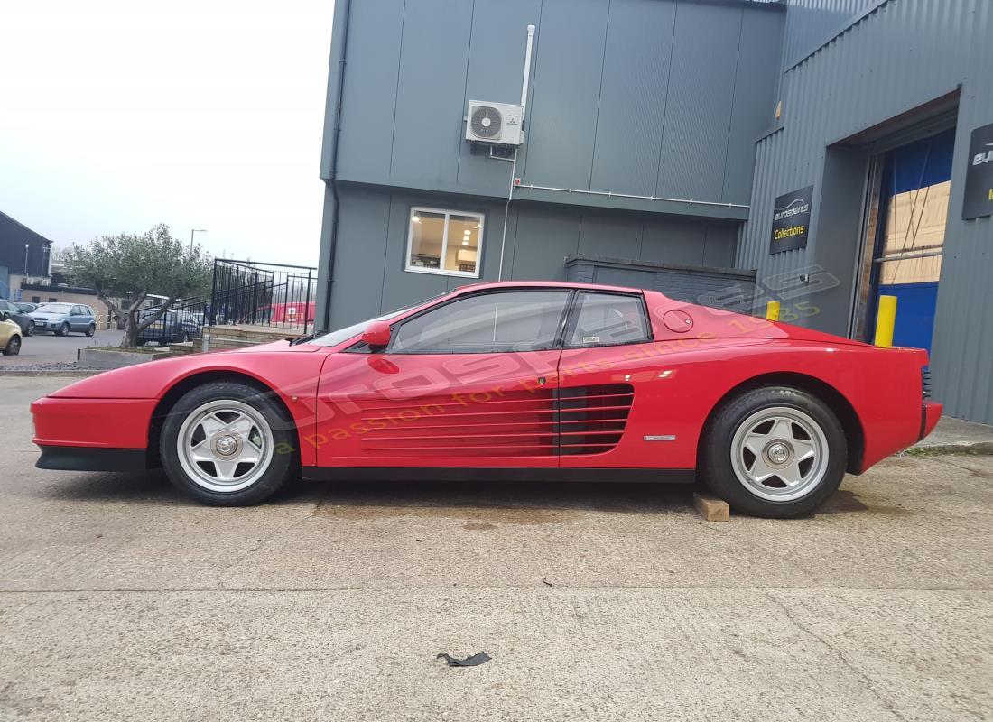 ferrari testarossa (1987) con 33,436 chilometri, in preparazione per lo smantellamento #2