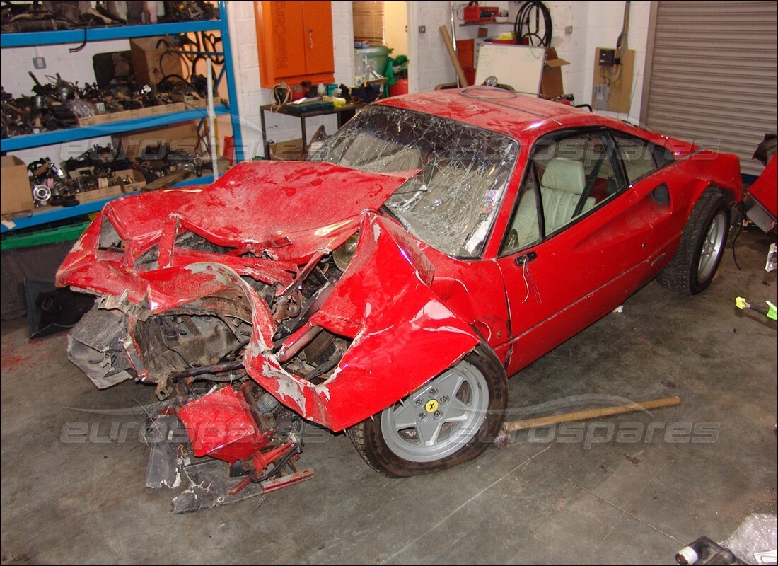 ferrari 328 (1985) in preparazione per lo smantellamento presso eurospares