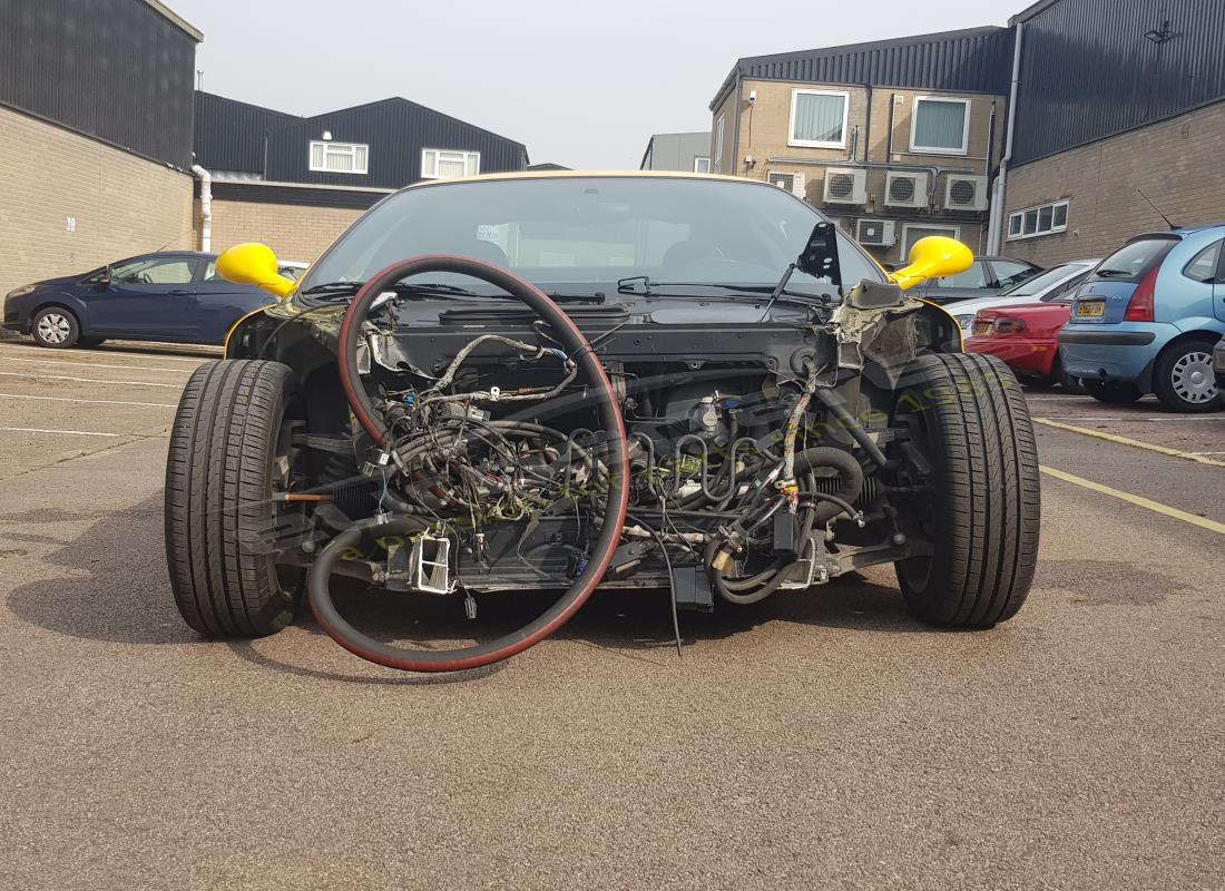 ferrari 360 modena con 39,000 miles, in preparazione per lo smantellamento di #8