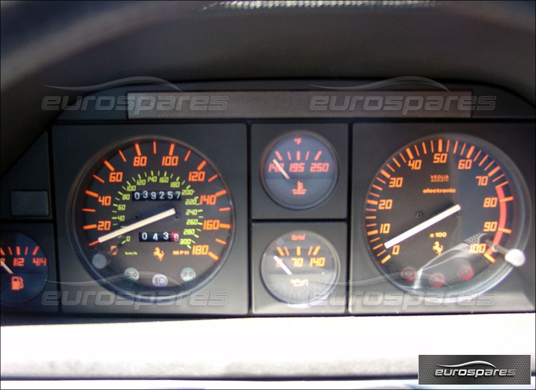 ferrari mondial 3.4 t coupe/cabrio con 39,000 miles, in preparazione per lo smantellamento di #4