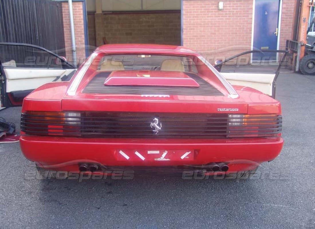 ferrari testarossa (1990) con 13,021 miles, in preparazione per lo smantellamento di #6