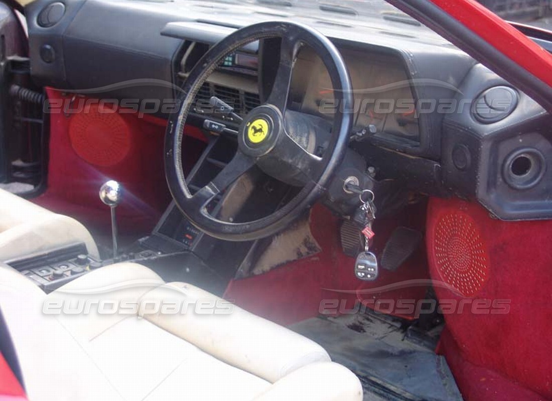 ferrari testarossa (1990) con 13,021 miles, in preparazione per lo smantellamento di #5