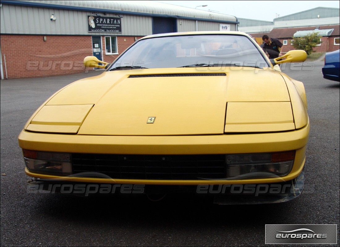 ferrari testarossa (1990) con 18,000 chilometri, in preparazione per lo smantellamento #8