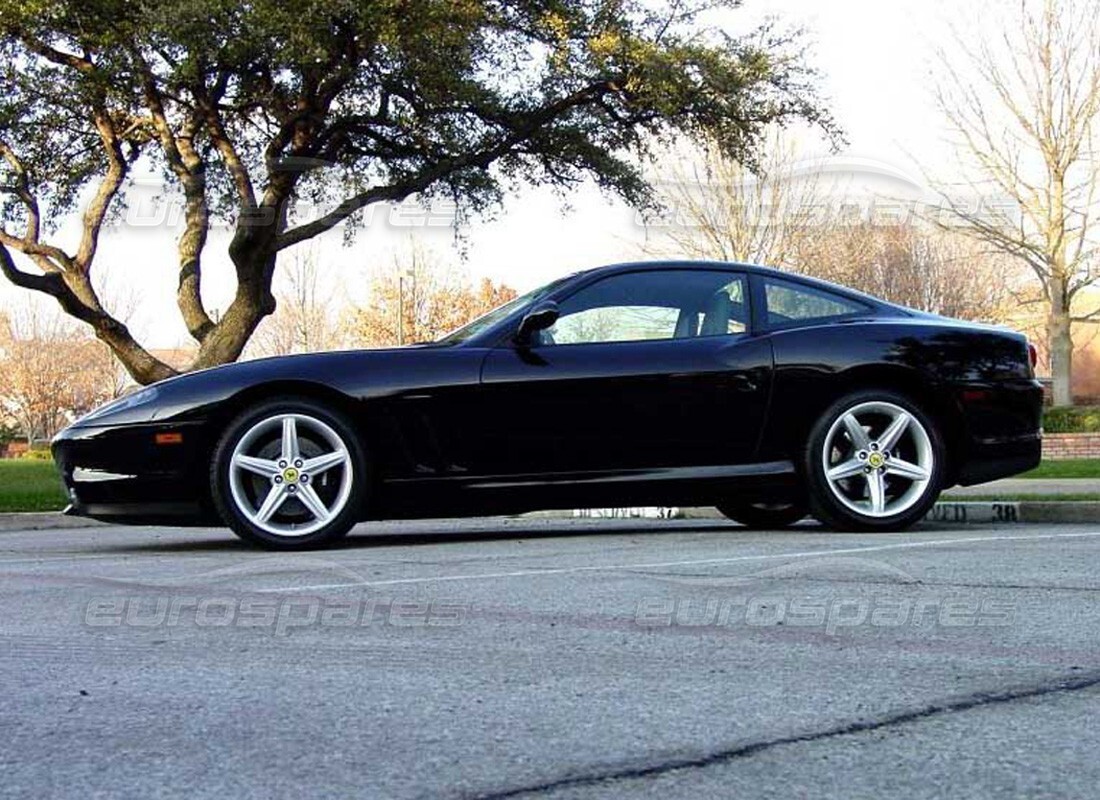 ferrari 575m maranello in preparazione per lo smantellamento presso eurospares