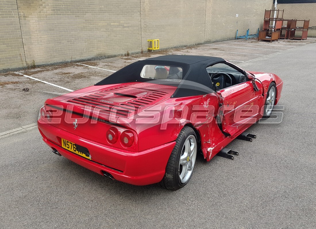 ferrari 355 (2.7 motronic) con 28,735 miles, in preparazione per lo smantellamento di #4