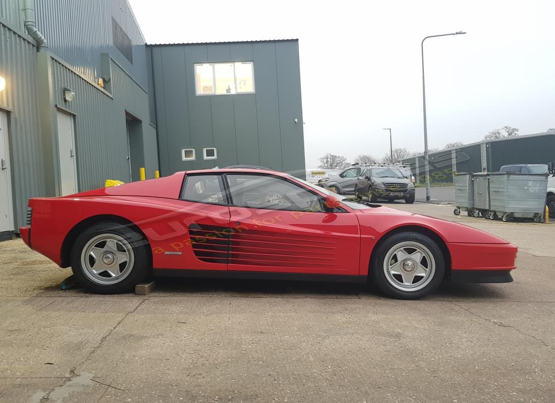ferrari testarossa (1987) con 33,436 chilometri, in preparazione per lo smantellamento #6