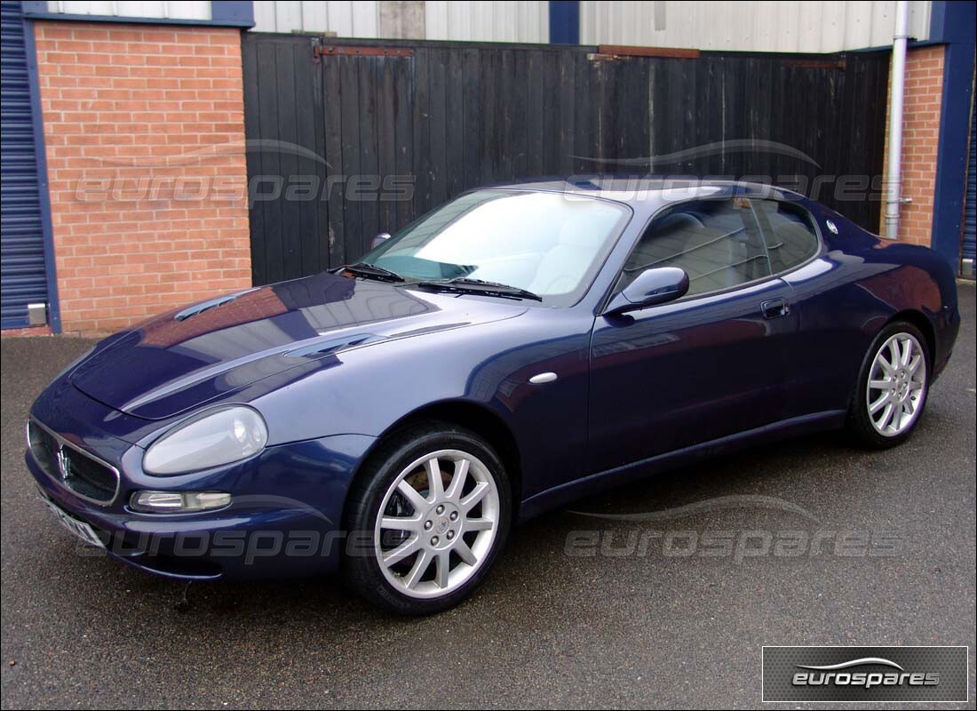maserati 3200 gt/gta/assetto corsa in preparazione per lo smantellamento presso eurospares