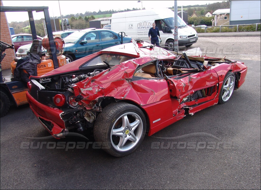ferrari 355 (2.7 motronic) con 22,000 miles, in preparazione per lo smantellamento di #6